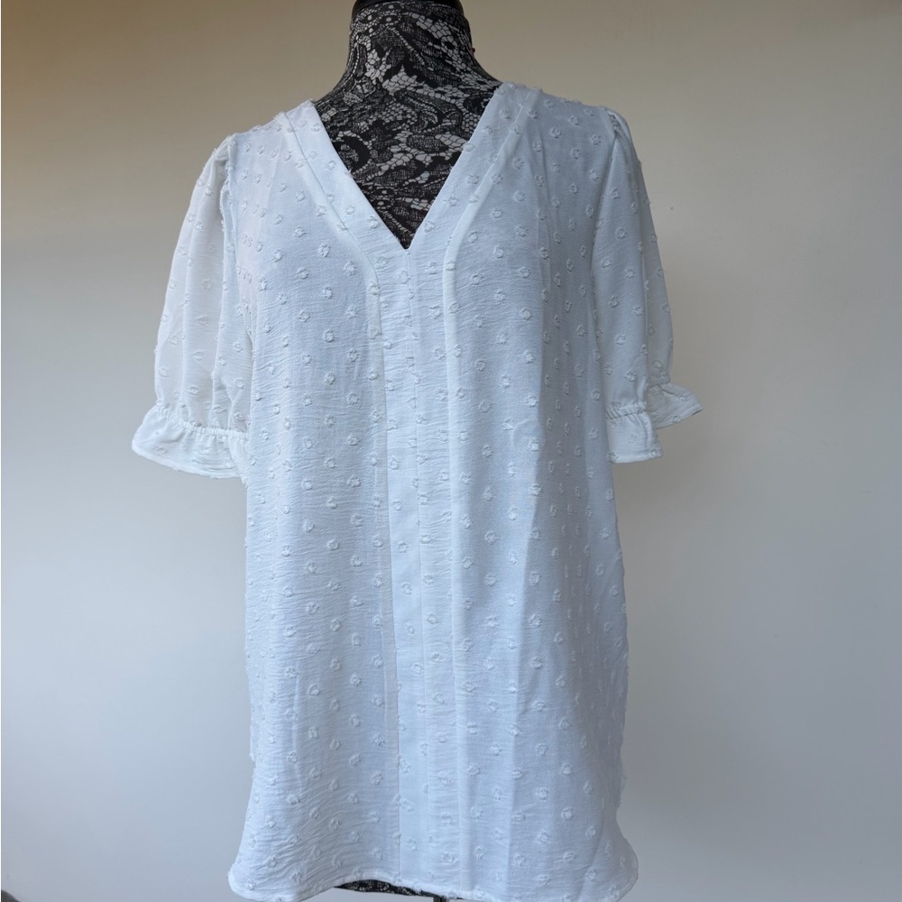 White Swiss Dot V-Neck Puff Sleeve Blouse by Beacon Apparel size XL